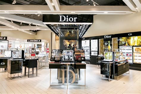 Hudson's Bay Beauty Advisor Counter Manager Dior 